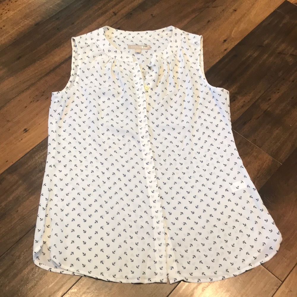 Sleeveless Banana Republic blouse